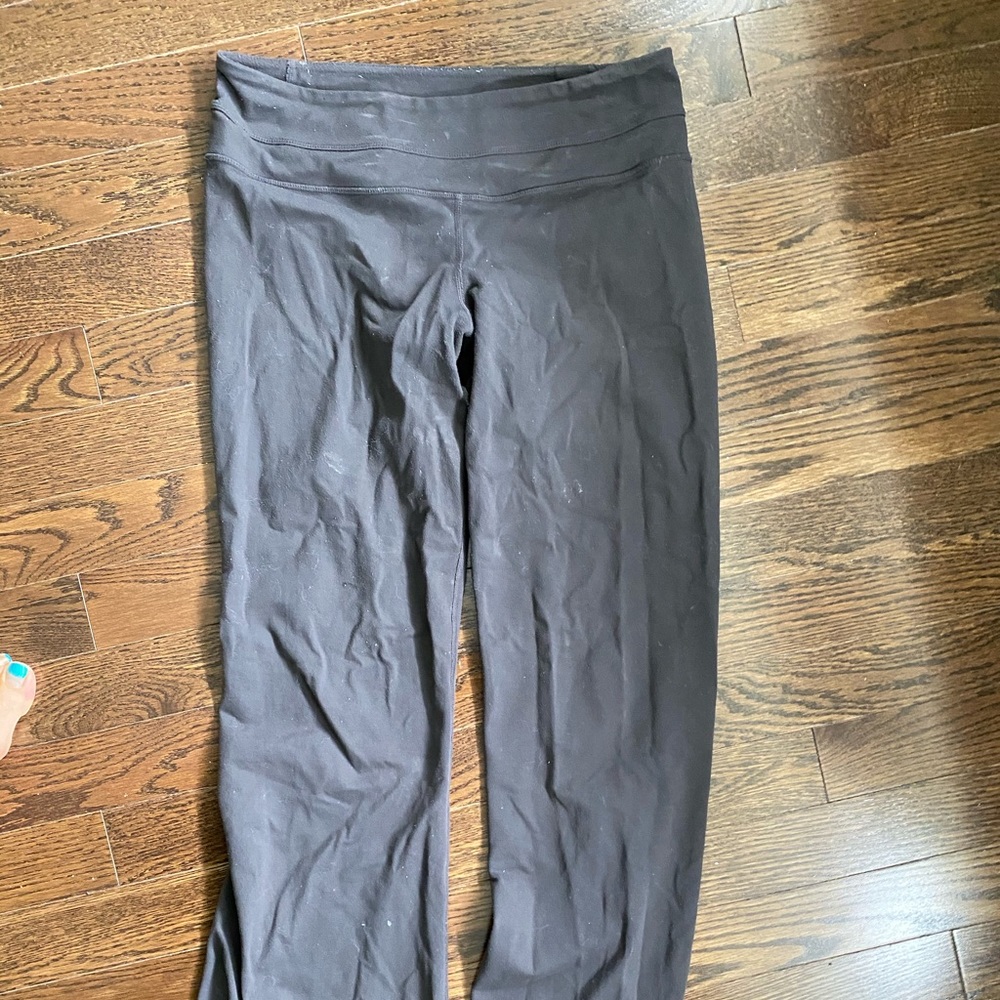Lululemon groove pants size 4